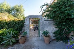 Detached Villa in the Ragusa Countryside 5