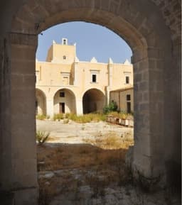 A Fortified Palazzo in Modica’s Countryside 6