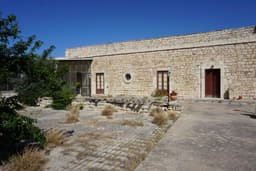 Historic Estate with Coastal Views for Sale in Ragusa 2
