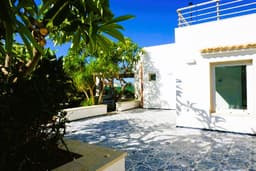 Seaside Villa with Garden and Pool 5