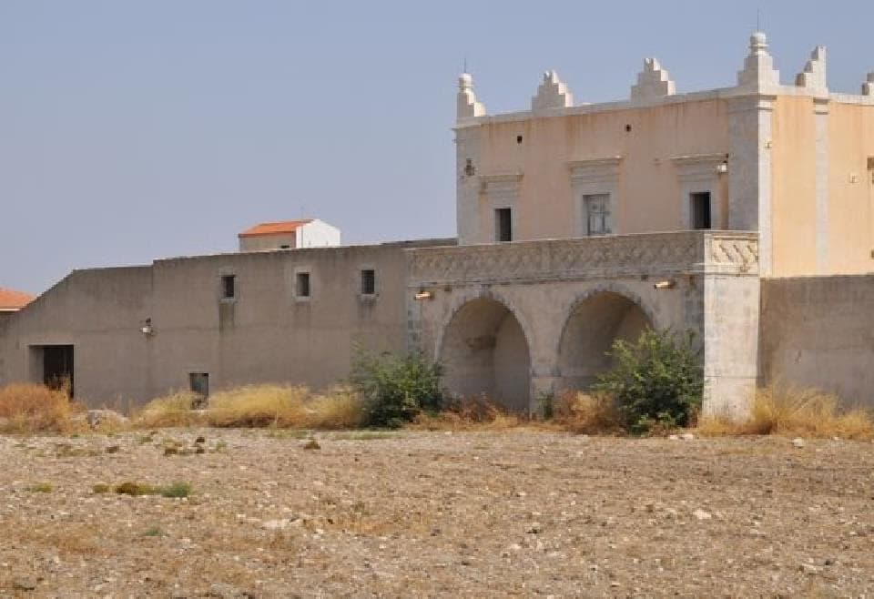 A Fortified Palazzo in Modica’s Countryside 1