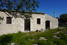 Sunlit Country House with Land in Scicli 2
