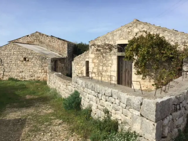 Stone-Built Country Estate in Modica