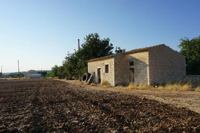 Rustic Country House with Land in Scicli